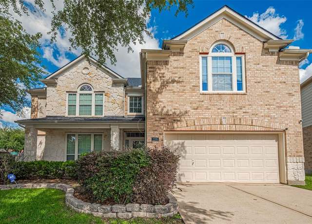Property at 2206 Grand Shore Ct, Pearland, TX 77584, 4 beds, 3.5 baths