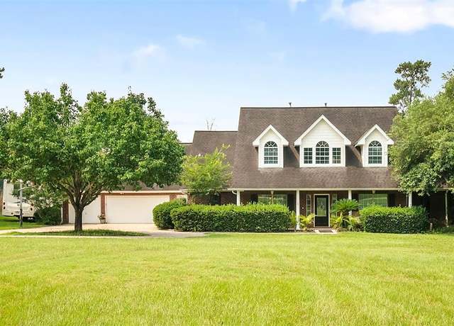 Property at 114 Leah Dr, Montgomery, TX 77316, 4 beds, 3.5 baths