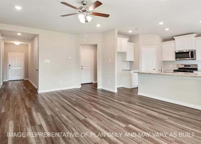 Property at 906 Legrand St, Brenham, TX 77833, 3 beds, 2 baths