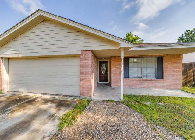 Property at 10915 Clear Fork Dr, Humble, TX 77396, 3 beds, 2 baths