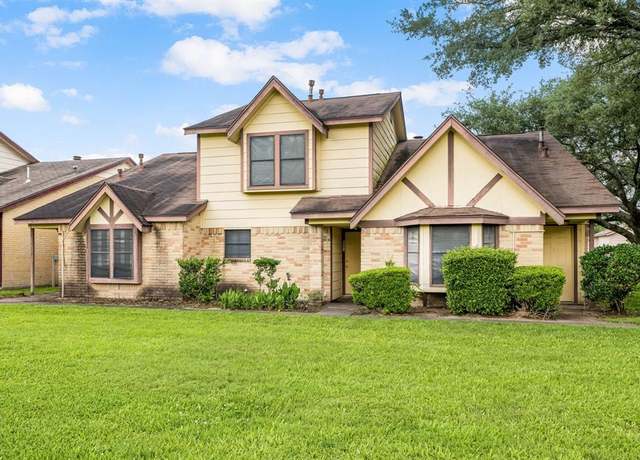 Property at 1881 Country Village Blvd Unit B, Humble, TX 77338, 2 beds, 1.5 baths