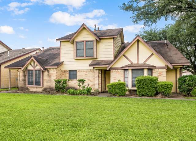 Property at 1881 Country Village Blvd Unit B, Humble, TX 77338, 2 beds, 1.5 baths