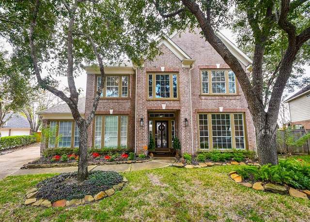 Property at 2446 Plantation Bend Dr, Sugar Land, TX 77478, 4 beds, 3.5 baths