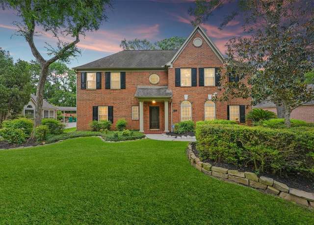 Property at 4318 Island Hills Dr, Pasadena, TX 77059, 5 beds, 2.5 baths
