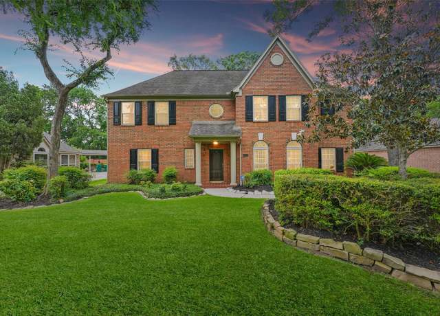 Property at 4318 Island Hills Dr, Pasadena, TX 77059, 5 beds, 2.5 baths