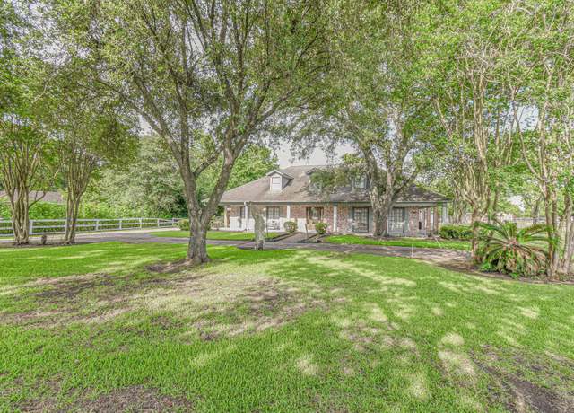 Property at 4503 Allen Genoa Rd, Pasadena, TX 77504, 5 beds, 4.5 baths