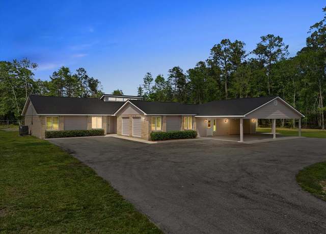 Property at 18003 Country Place Dr, Conroe, TX 77302, 3 beds, 2.5 baths
