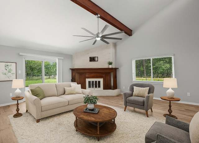 Property at 18003 Country Place Dr, Conroe, TX 77302, 3 beds, 2.5 baths