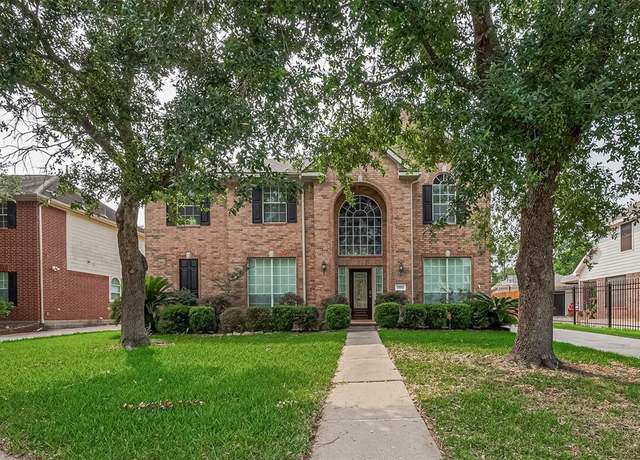 Property at 15014 Cabin Run Ln, Sugar Land, TX 77498, 4 beds, 3.5 baths
