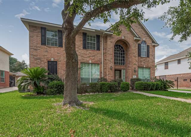 Property at 15014 Cabin Run Ln, Sugar Land, TX 77498, 4 beds, 3.5 baths
