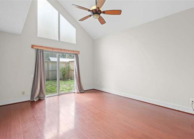 Property at 6407 Sunstone Falls Ln, Katy, TX 77493, 4 beds, 3 baths