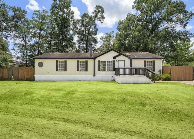 Property at 16504 Brittany Way, Conroe, TX 77306, 3 beds, 2 baths