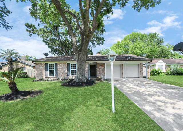 Property at 10602 Raydell Dr, Houston, TX 77031, 3 beds, 2 baths