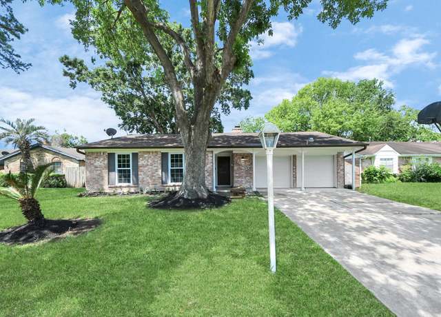 Property at 10602 Raydell Dr, Houston, TX 77031, 3 beds, 2 baths