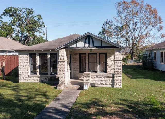 Property at 1118 Tulane St, Houston, TX 77008, 2 beds, 1 bath