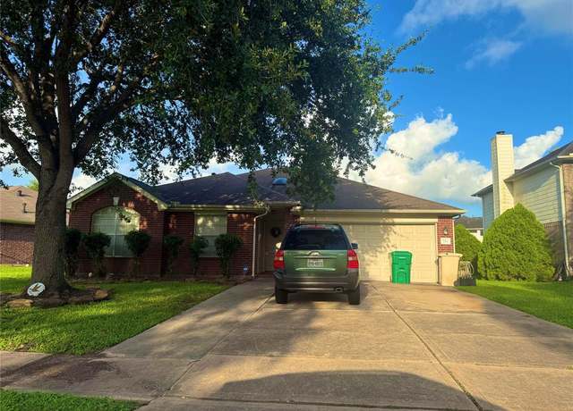 Property at 114 Oxford Ct, Richmond, TX 77469, 4 beds, 2 baths