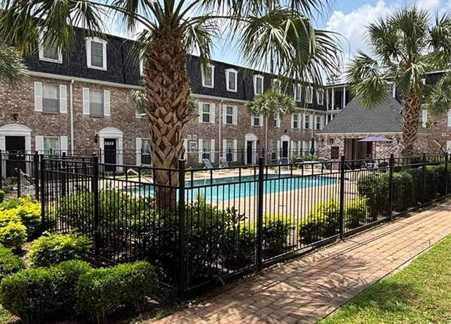 Property at 357 N Post Oak Ln #206, Houston, TX 77024, 2 beds, 2 baths