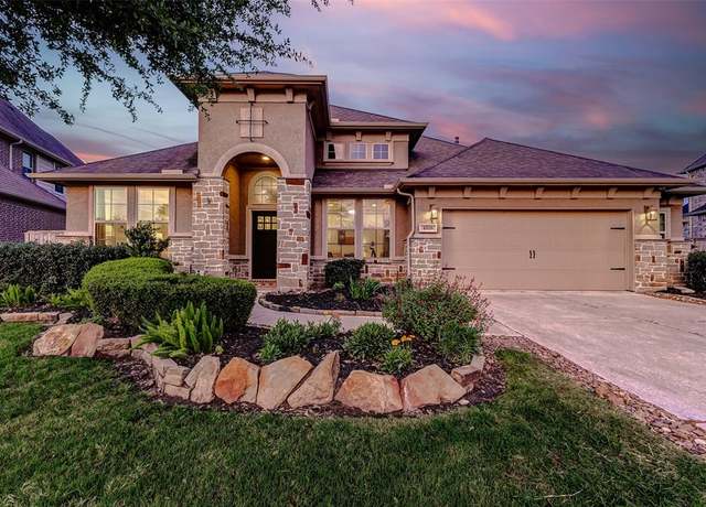 Property at 4926 Lodge Lake Dr, Fulshear, TX 77441, 4 beds, 3.5 baths