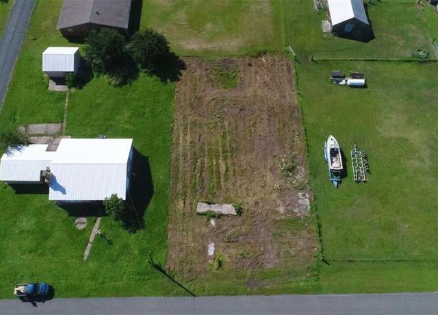 Property at 516 Overton Ave, Port Bolivar, TX 77650