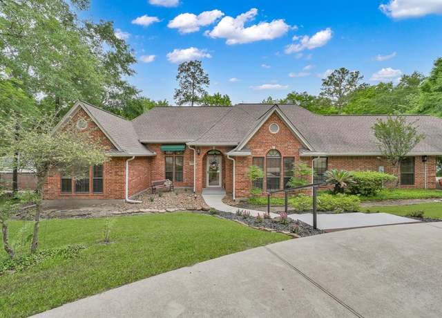 Property at 5 Highland Hollow Dr, Conroe, TX 77304-1319, 3 beds, 2.5 baths