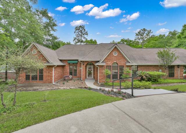 Property at 5 Highland Hollow Dr, Conroe, TX, 3 beds, 2.5 baths
