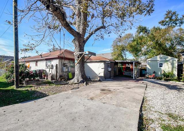 Property at 3702 Cochran St, Houston, TX 77009, 3 beds, 2 baths