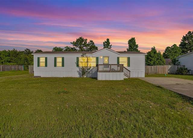 Property at 16426 Trenda Ct, Conroe, TX 77306, 3 beds, 2 baths