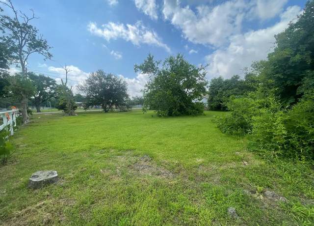 Property at 7006 Stewart Rd, Hitchcock, TX 77563