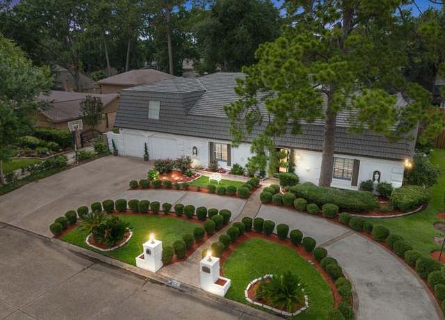 Property at 6015 Pebble Beach Dr, Houston, TX 77069, 5 beds, 4.5 baths