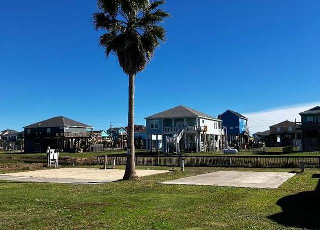 Property at 1986 Avenue F, Crystal Beach, TX 77650