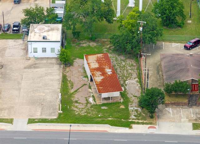 Property at 3703 S College Ave, Bryan, TX 77801