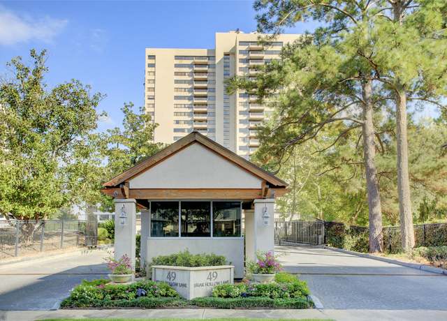 Property at 49 Briar Hollow Ln #302, Houston, TX 77027, 2 beds, 2 baths
