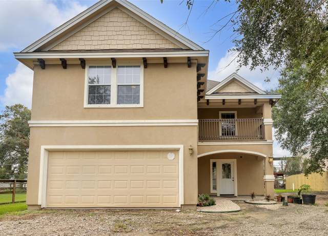 Property at 523 Walnut Ave, Fresno, TX 77545, 4 beds, 3.5 baths