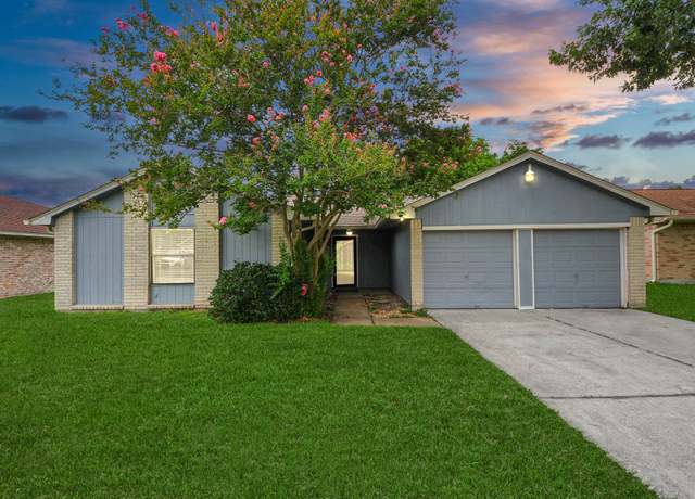 Property at 4215 Sequoia St, Baytown, TX 77521, 3 beds, 2 baths