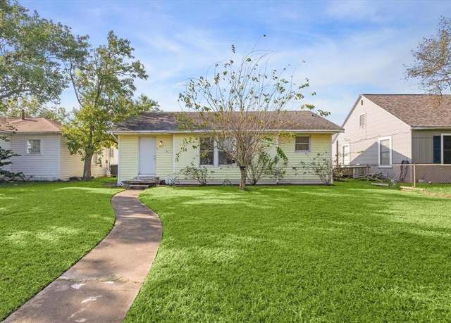 Property at 1615 W 6th St, Freeport, TX 77541, 3 beds, 1 bath
