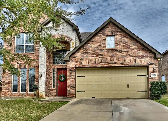 Property at 2203 Parker Ct, Brenham, TX 77833, 4 beds, 2.5 baths