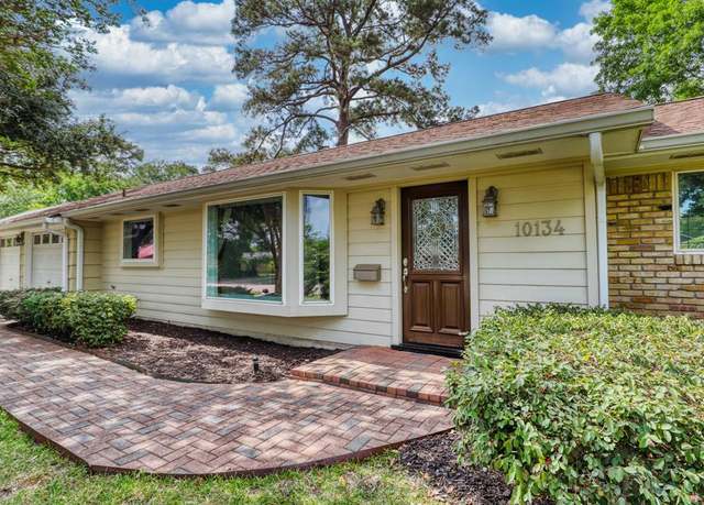 Property at 10134 Brinwood Dr, Houston, TX 77043, 3 beds, 2 baths