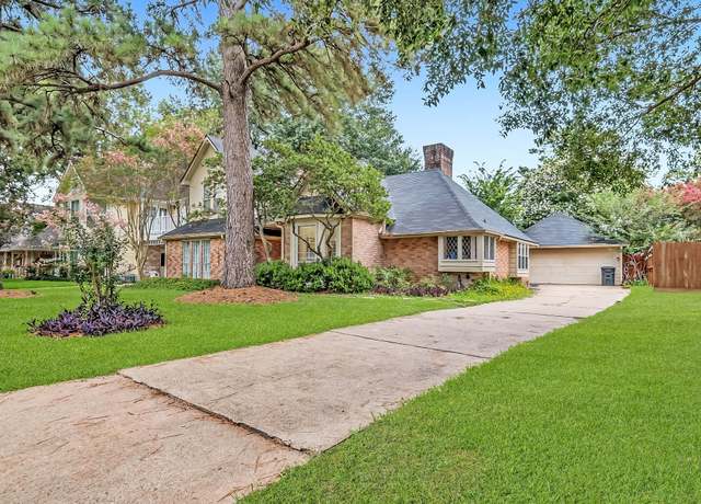 Property at 11423 Canyon Trail Dr, Houston, TX 77066, 3 beds, 2 baths