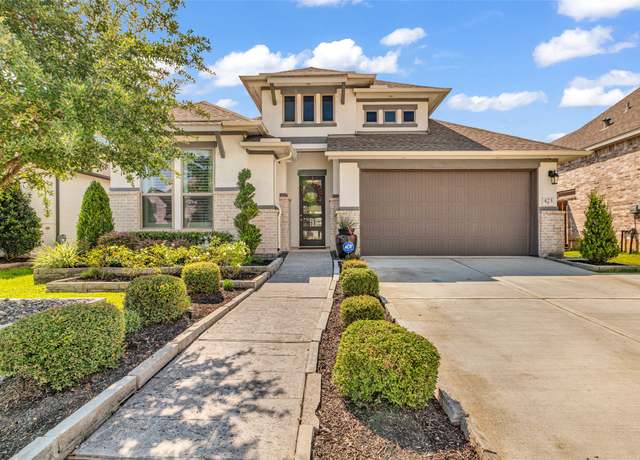 Property at 423 Bartlett St, Webster, TX 77598, 4 beds, 3 baths