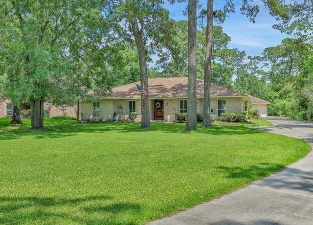 Property at 6206 Bayou Blvd, Baytown, TX 77521, 4 beds, 2 baths