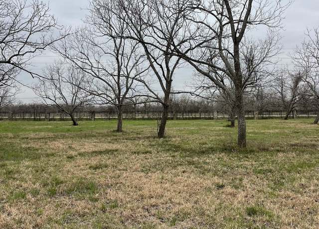 Property at 4010 Richmond Foster Rd, Richmond, TX 77406