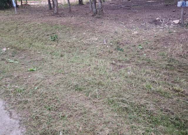 Property at 01 N Railroad Ave, Shepherd, TX 77371