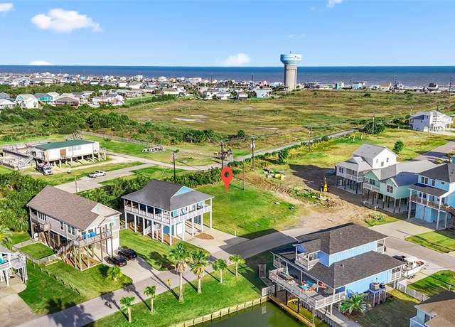 Property at 3935 Laguna Dr, Galveston, TX 77554