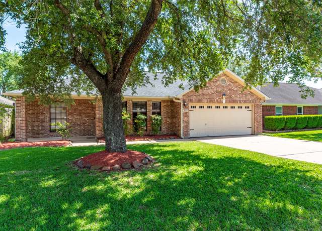 Property at 3014 County Road 855c, Alvin, TX 77511, 3 beds, 2 baths