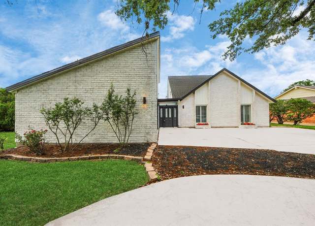 Property at 722 Merrick Dr, Sugar Land, TX 77478, 4 beds, 3.5 baths