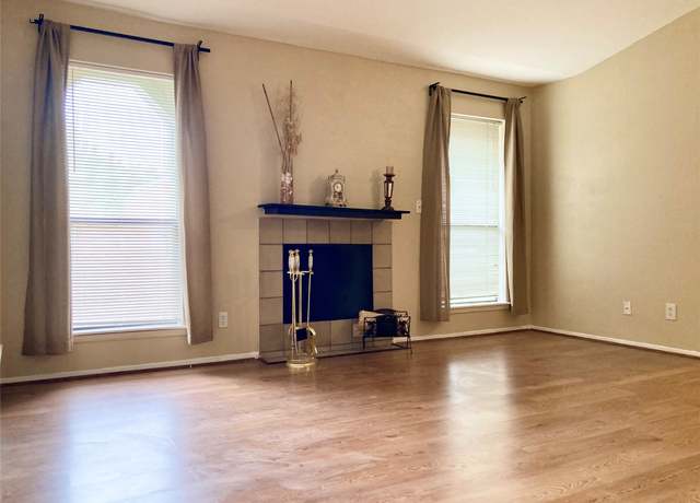 Property at 6602 Harbor Town Dr #1008, Houston, TX 77036, 2 beds, 2 baths