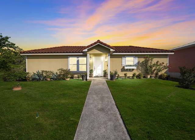 Property at 210 Debbie Ln, San Leon, TX 77539, 2 beds, 2 baths