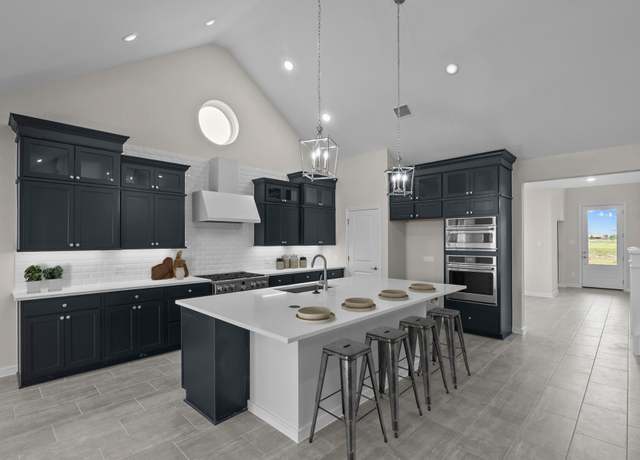 Property at 11602 Old Fashion Cir, Mont Belvieu, TX 77535, 4 beds, 3.5 baths