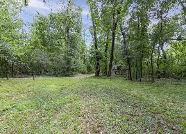 Property at 537 Frost Rd, Livingston, TX 77351, 1 bed, 1.5 baths