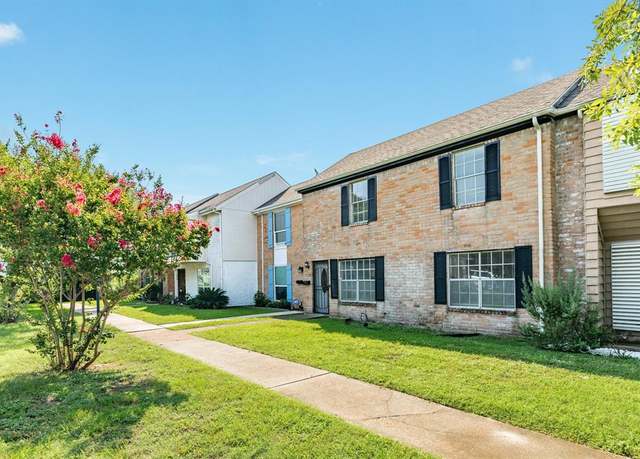 Property at 1920 Back Bay Dr, Galveston, TX 77551, 4 beds, 2.5 baths